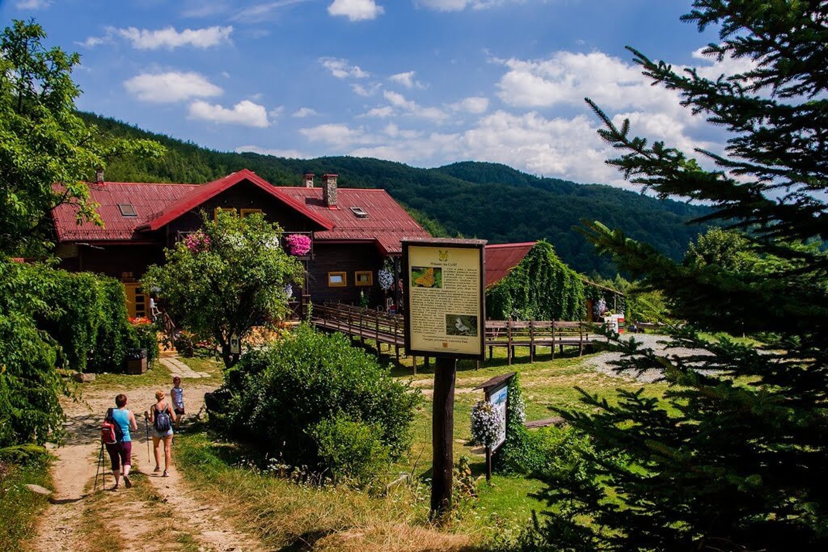 Chata Schronisko Cyrla Beskid Sądecki